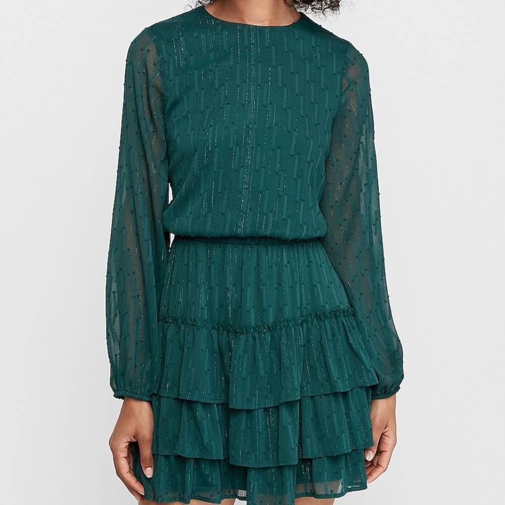 EXPRESS SMOCKED WAIST TIERED DRESS IN DEEP GREEN
